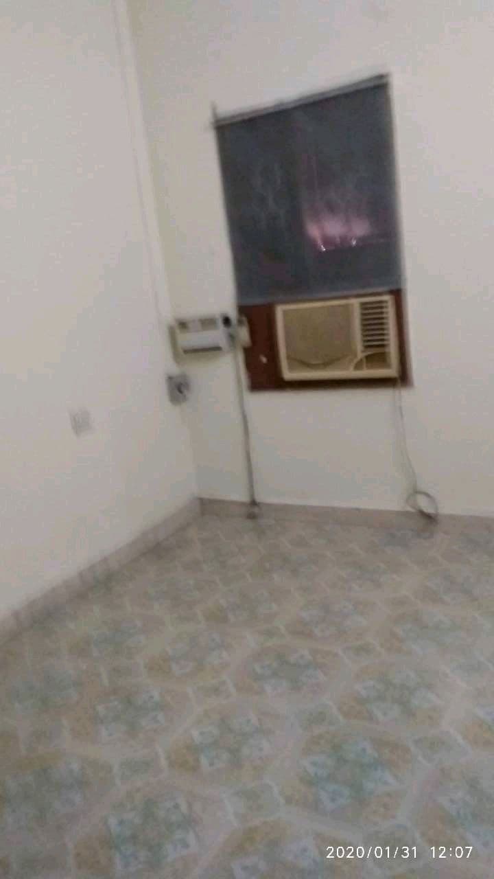 2BHK House for Rent ( Only Vegetarian, No pets,) photo 3
