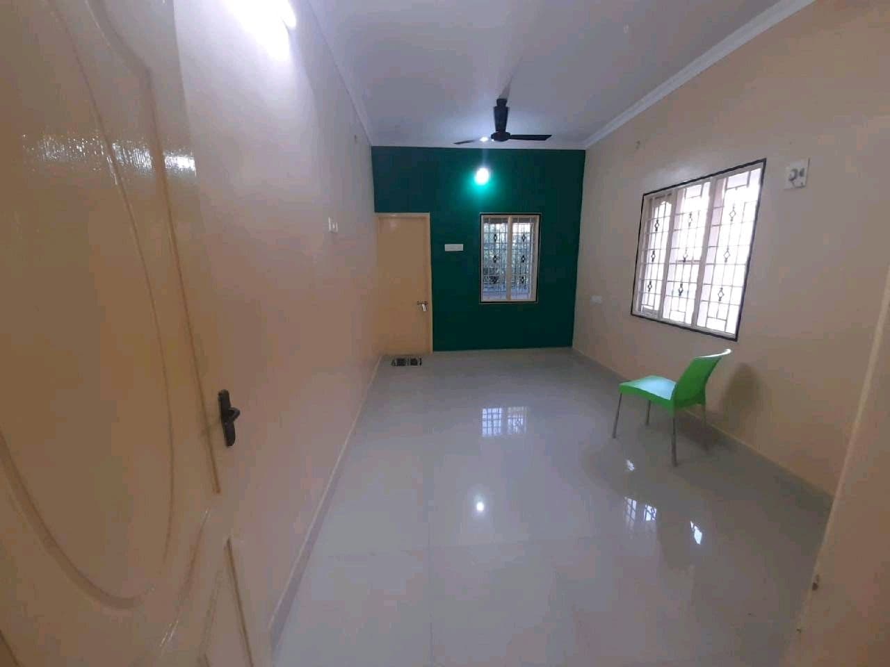 2BHK House for Rent photo 2