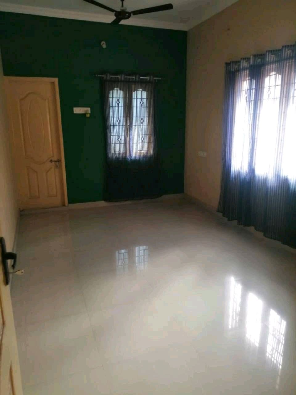 2BHK House for Rent photo 3