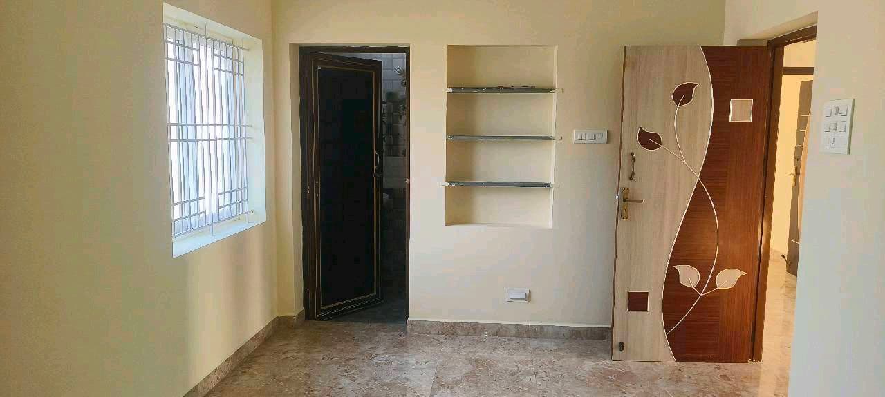 2BHK Apartment Rent (Anis Bethel Complex) photo 3